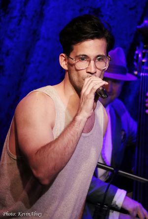 Dez Duron @ BroadwayWorld Dez Duron Photo
