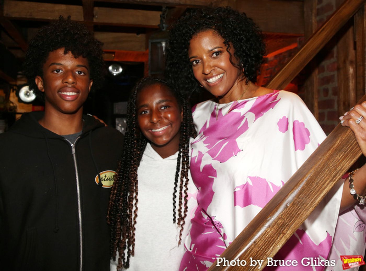 Photos: More From Inside the HAMILTON's 'Hamil-TEN' Celebration  Image