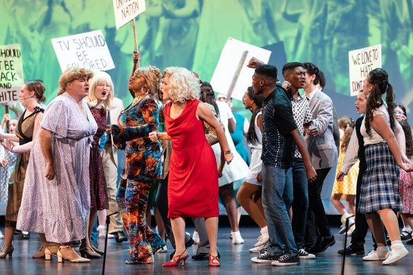 Photos: New Paradigm Theatre to Present HAIRSPRAY at Stratford High School  Image