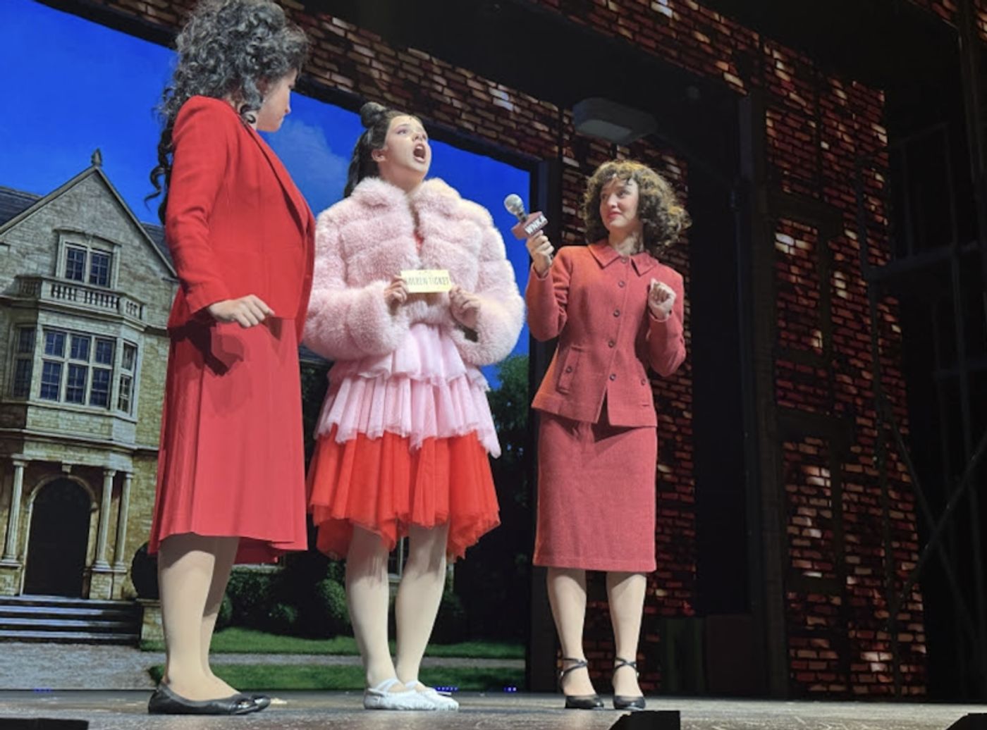 Review: Delightful Confection for the Entire Family: MSMT Presents WILLY WONKA,JR.  Image
