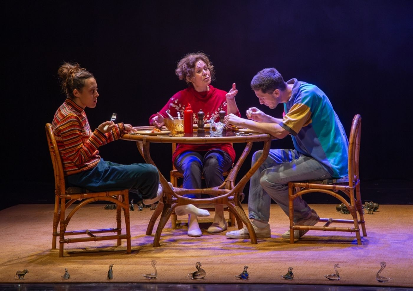 Review: THE GLASS MENAGERIE at the Baxter Theatre Centre Is Haunting, Fantastical and Poignant  Image