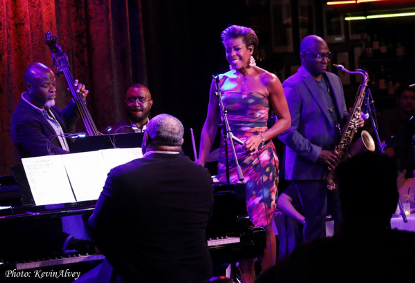 Photos: Nicole Henry Performs at Birdland  Image