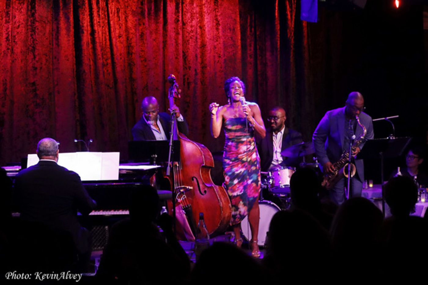 Photos: Nicole Henry Performs at Birdland  Image