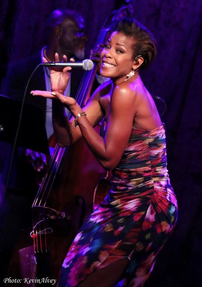 Nicole Henry Photo