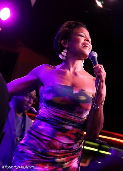 Nicole Henry Photo