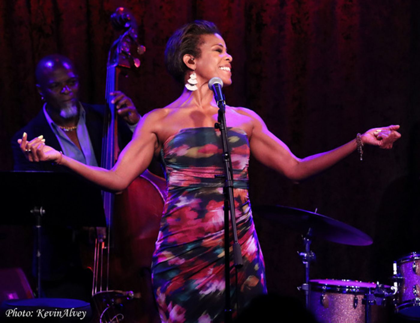 Photos: Nicole Henry Performs at Birdland  Image