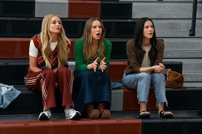 Justine Lupe, Kristen Bell  Photo