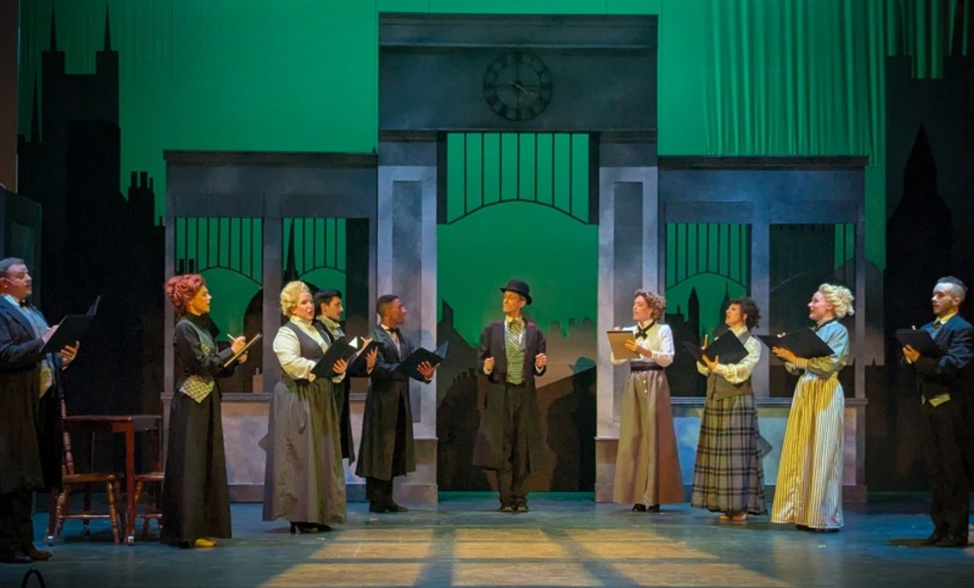 Review: MARY POPPINS at Circa '21 Dinner Playhouse  Image