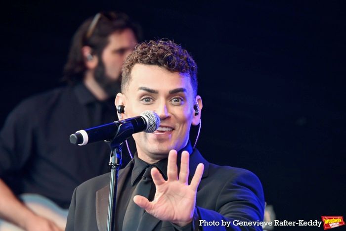 Photos: The Midtown Men Play Eisenhower Park  Image