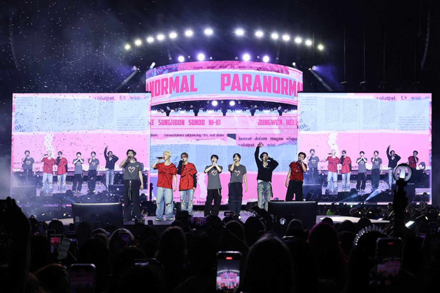 Photos: Inside ENHYPEN's WALK THE LINE U.S. Tour Finale in Los Angeles  Image