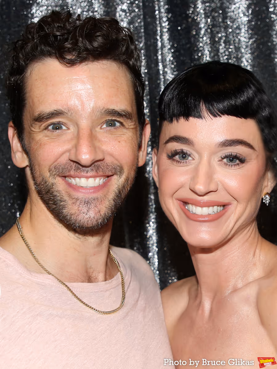 Photos: Katy Perry Visits the OH, MARY! Cast Backstage Image