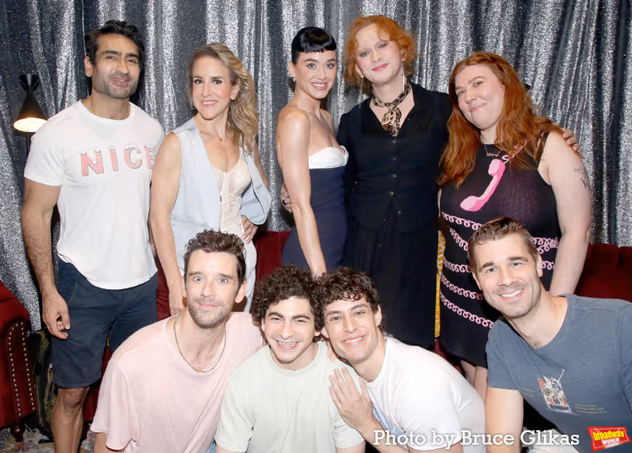 Photos: Katy Perry Visits the OH, MARY! Cast Backstage Image