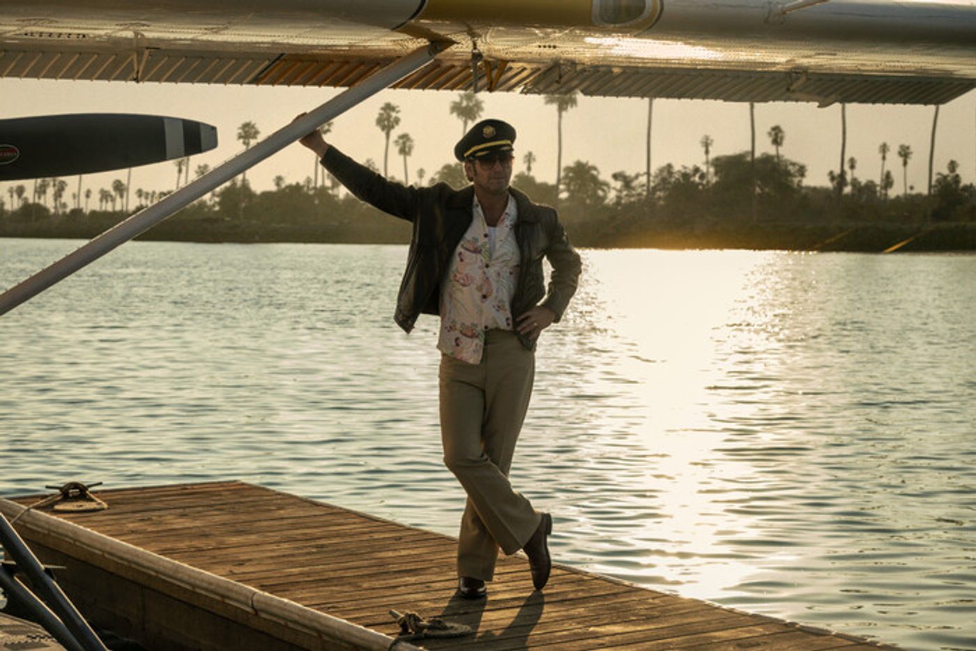 Photos: First Look at Kristen Wiig, Carol Burnett & More in PALM ROYALE Season 2  Image