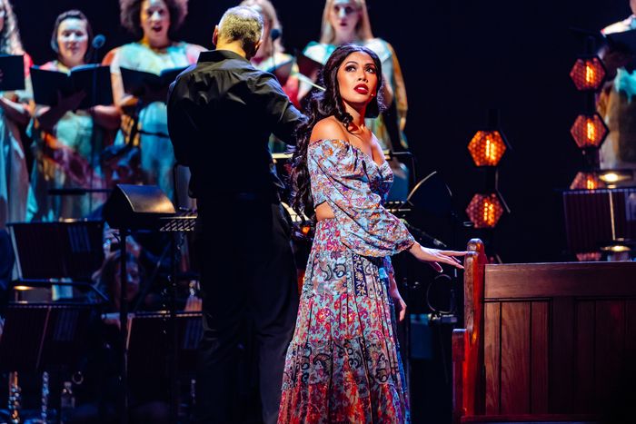 Photos: THE HUNCHBACK OF NOTRE DAME in Concert — photo 7 of 8