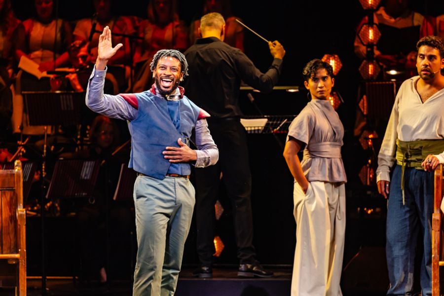Photos: THE HUNCHBACK OF NOTRE DAME in Concert Image