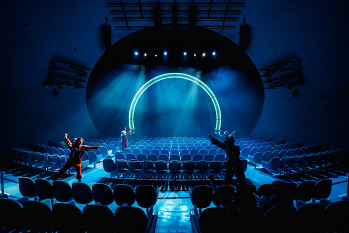 Photos: TAKE A QUACK AT IT! Extends Run at Taiwan’s National Theatres  Image