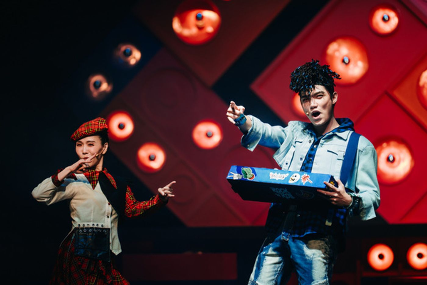 Photos: TAKE A QUACK AT IT! Extends Run at Taiwan’s National Theatres  Image