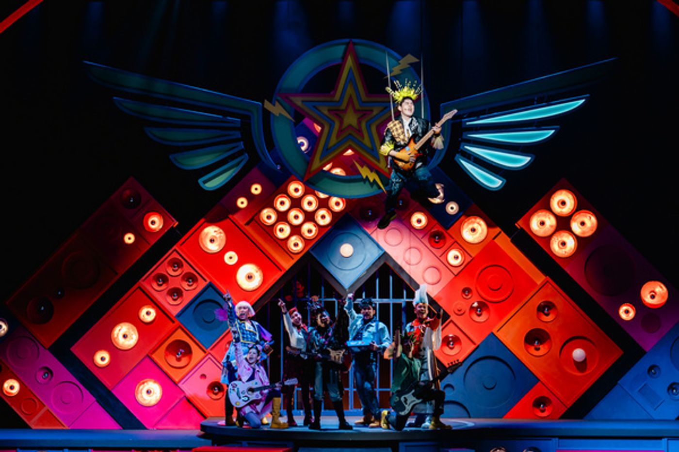 Photos: TAKE A QUACK AT IT! Extends Run at Taiwan’s National Theatres  Image