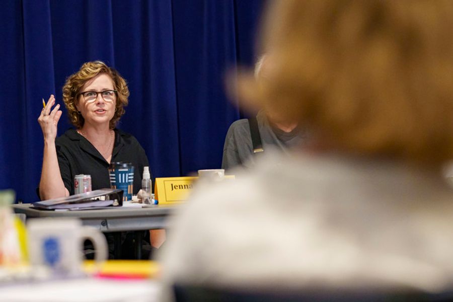Photos: Jenna Fischer and More in Rehearsals for ASHLAND AVENUE at Goodman Theatre Image