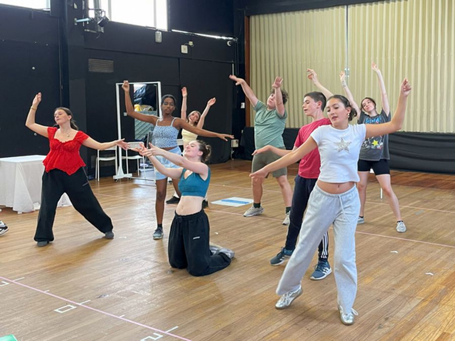 Photos: THE GLAMIFICATION OF LOKI In Rehearsal At Southwark Playhouse Elephant Image