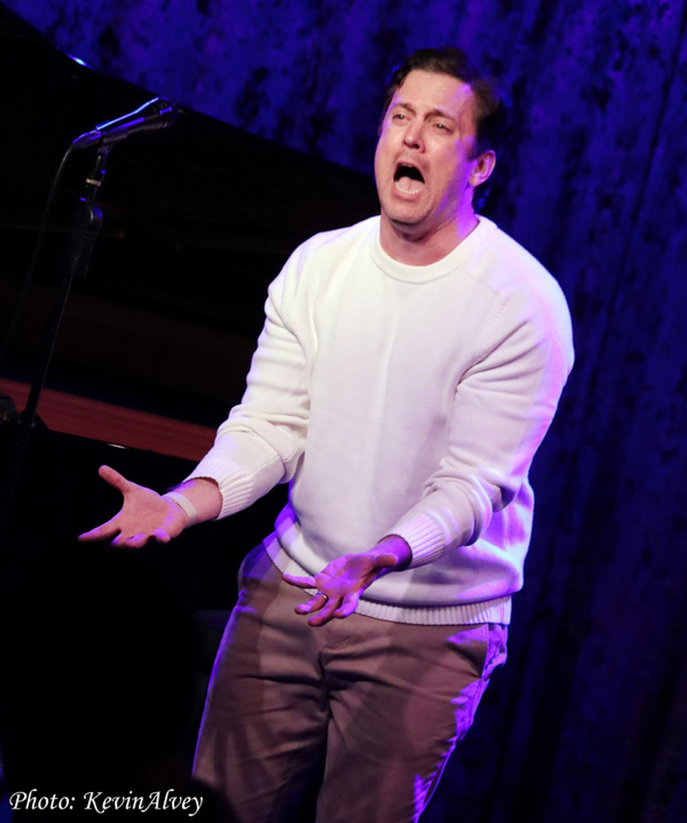 Photos: Ben Jones & Laurence Hobgood Reinvent Standards At Birdland  Image