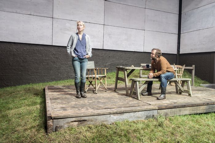 Photos: Mike Bartlett’s JUNIPER BLOOD at Donmar Warehouse — photo 3 of 17