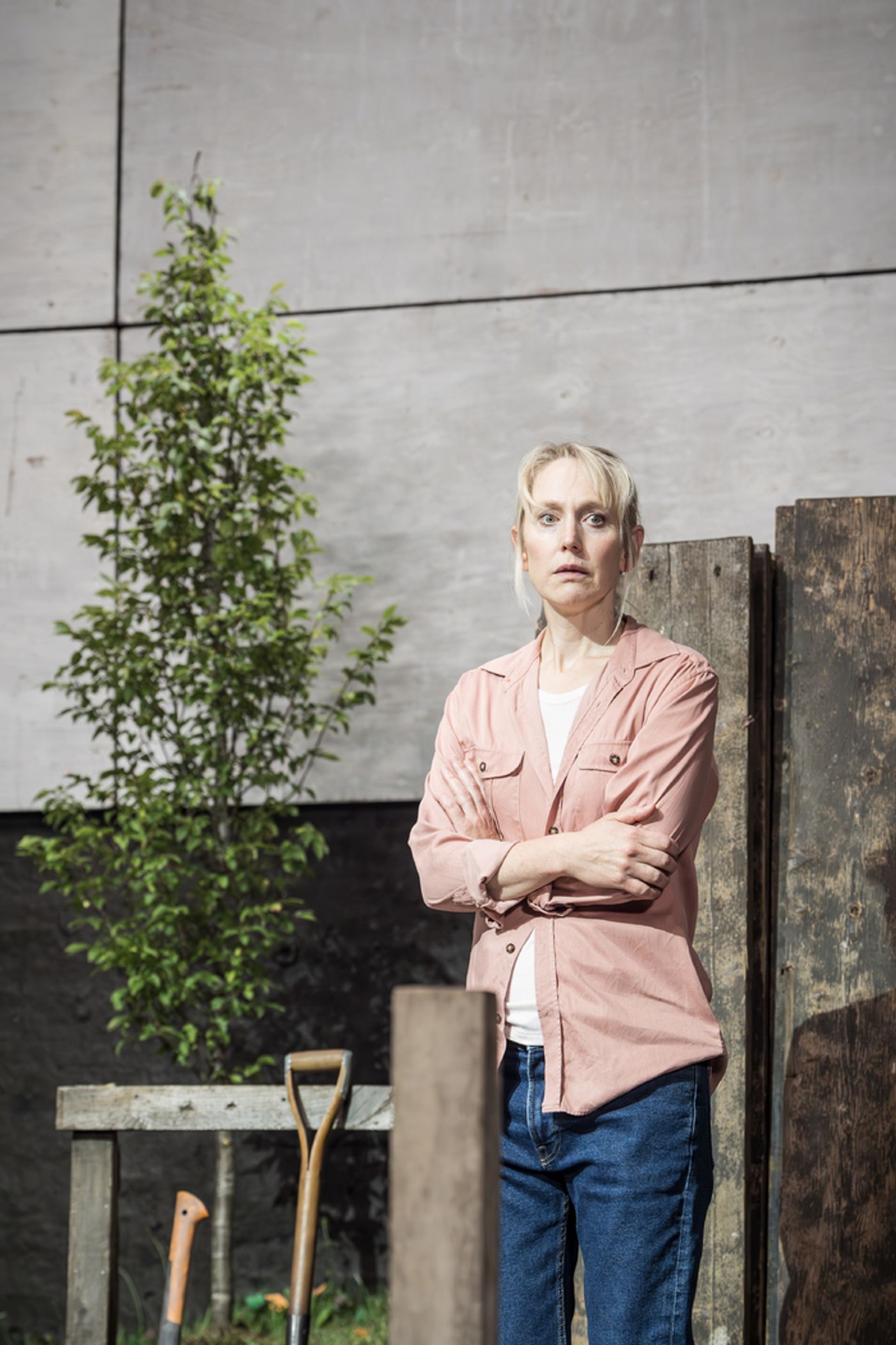 Photos: Mike Bartlett’s JUNIPER BLOOD at Donmar Warehouse  Image