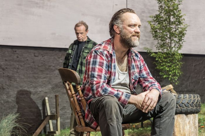 Photos: Mike Bartlett’s JUNIPER BLOOD at Donmar Warehouse — photo 14 of 17
