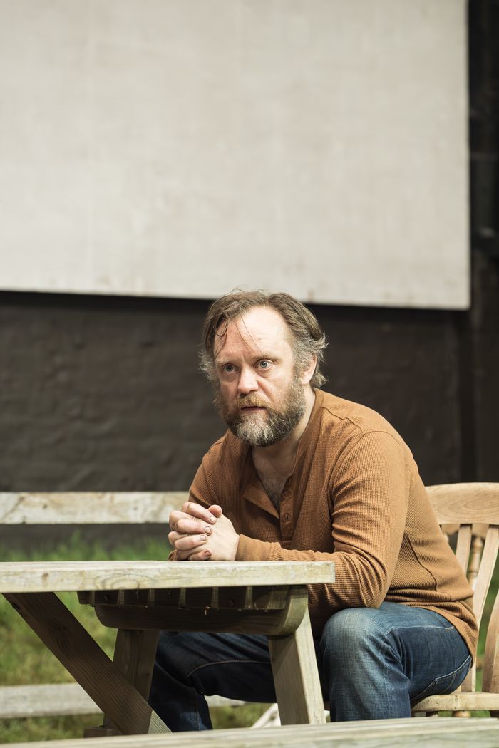 Photos: Mike Bartlett’s JUNIPER BLOOD at Donmar Warehouse — photo 13 of 17