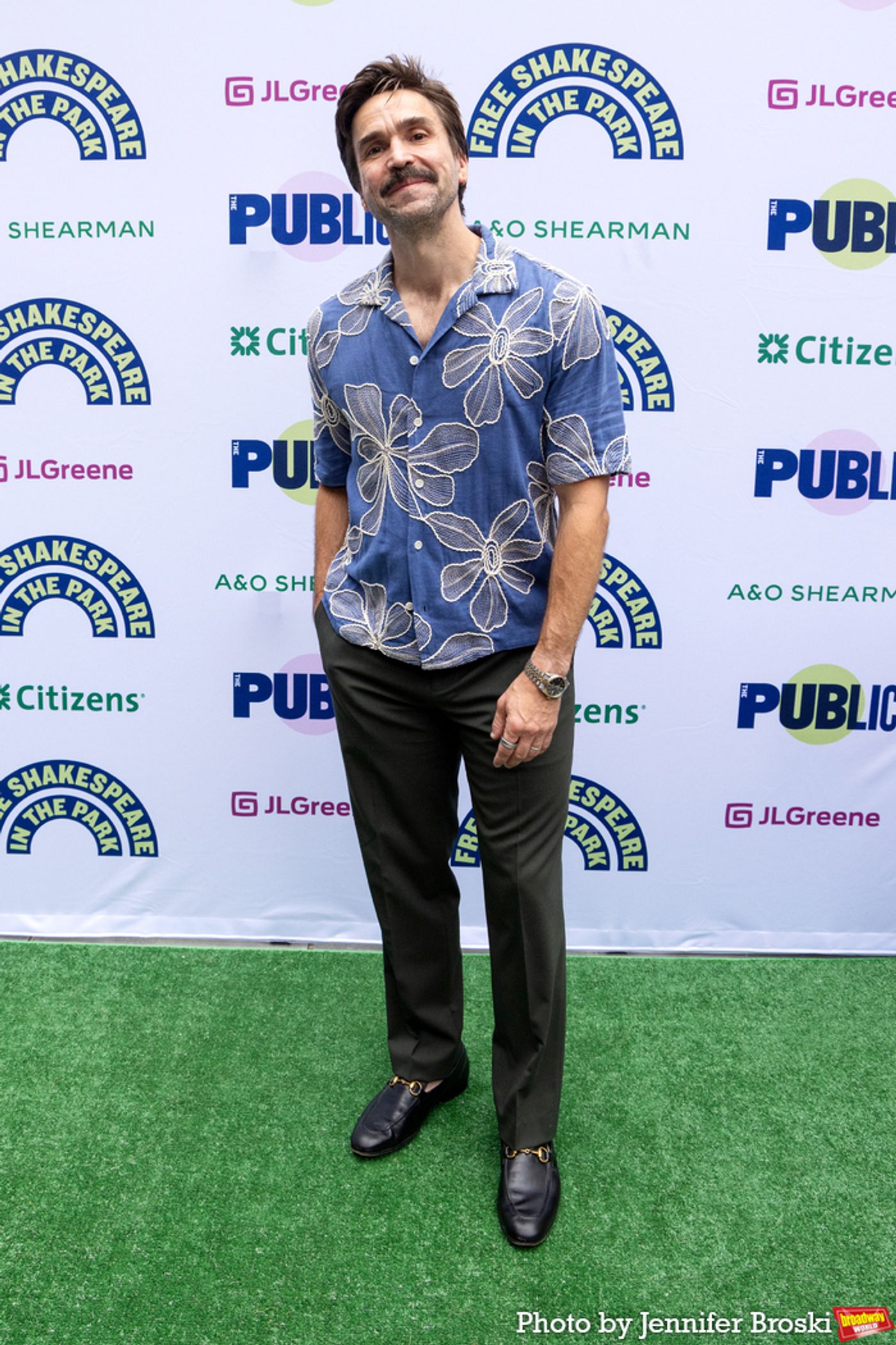 Photos: TWELFTH NIGHT Cast Celebrates Opening Night in the Park  Image