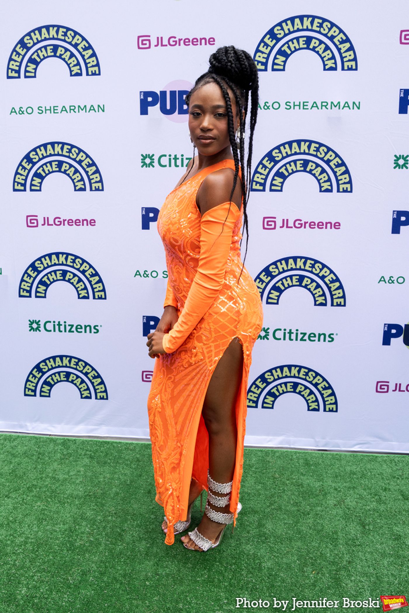 Photos: TWELFTH NIGHT Cast Celebrates Opening Night in the Park  Image