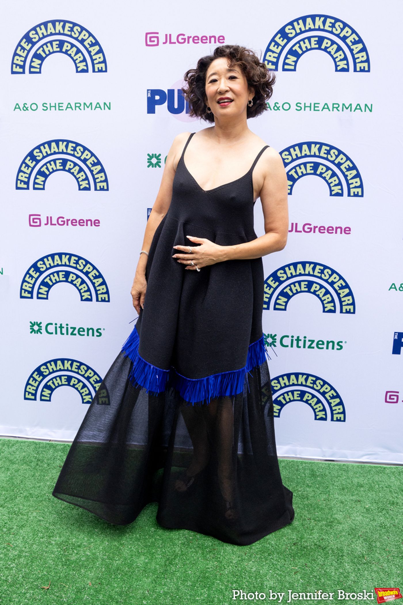 Photos: TWELFTH NIGHT Cast Celebrates Opening Night in the Park  Image