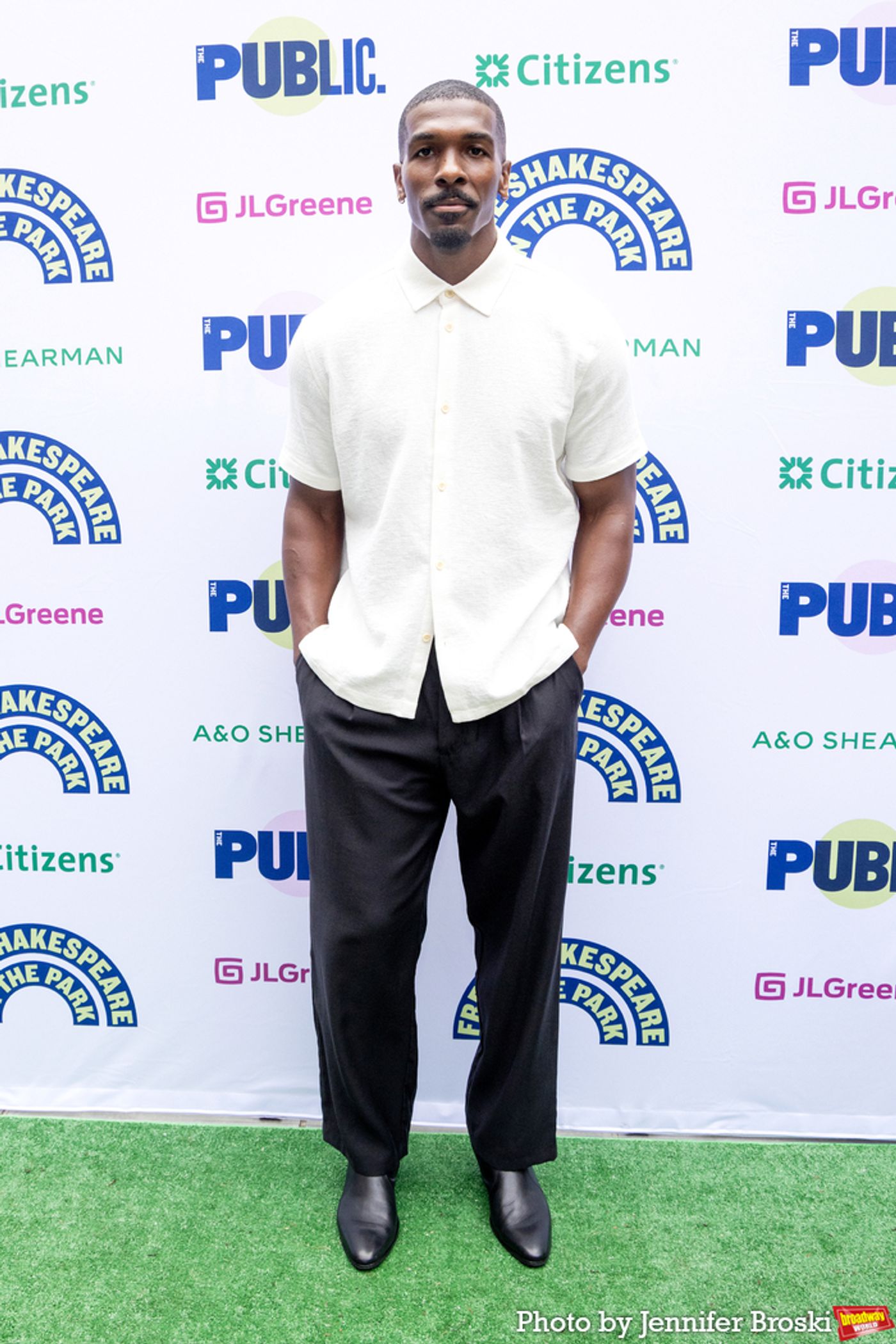 Photos: TWELFTH NIGHT Cast Celebrates Opening Night in the Park  Image