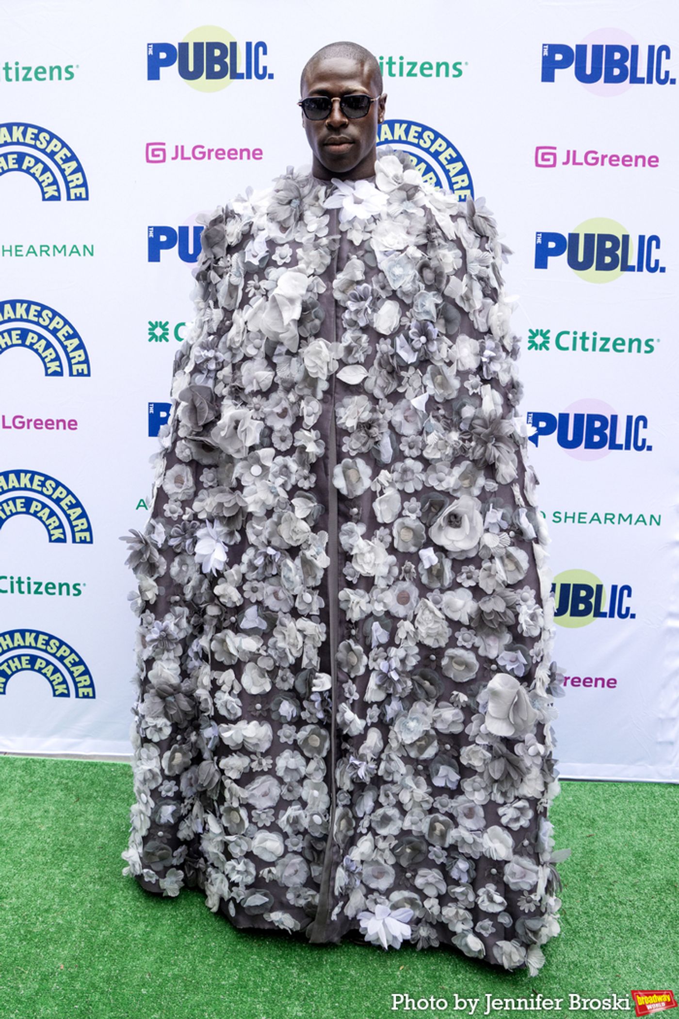 Photos: TWELFTH NIGHT Cast Celebrates Opening Night in the Park  Image