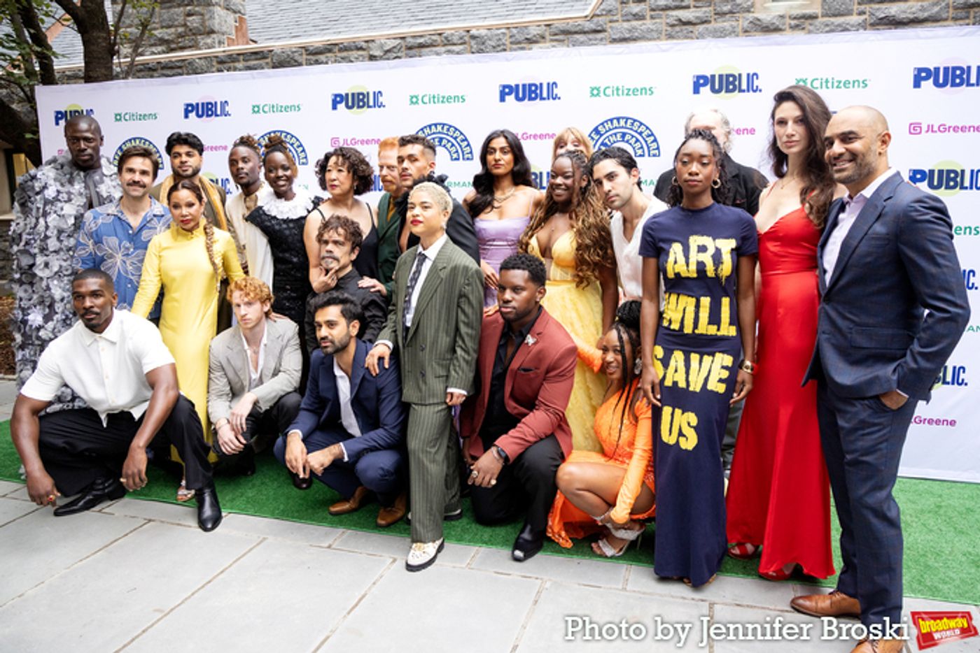 Photos: TWELFTH NIGHT Cast Celebrates Opening Night in the Park  Image