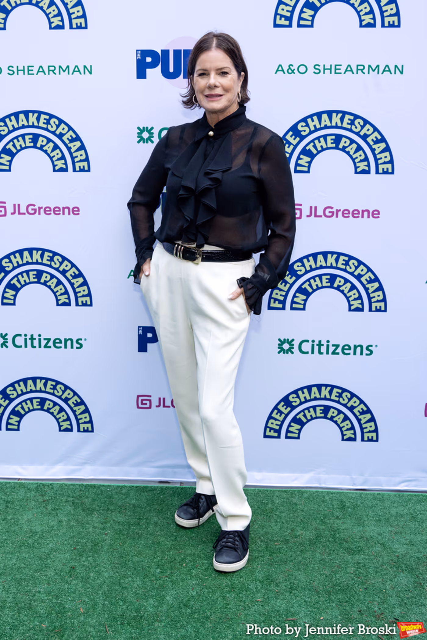 Photos: Stars Walk the Red Carpet for Opening Night of TWELFTH NIGHT  Image