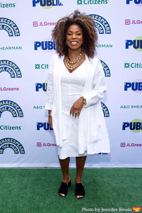 Lorraine Toussaint Photo