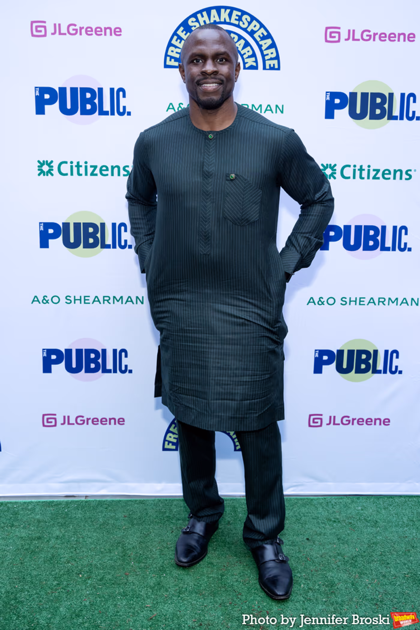 Photos: Stars Walk the Red Carpet for Opening Night of TWELFTH NIGHT  Image