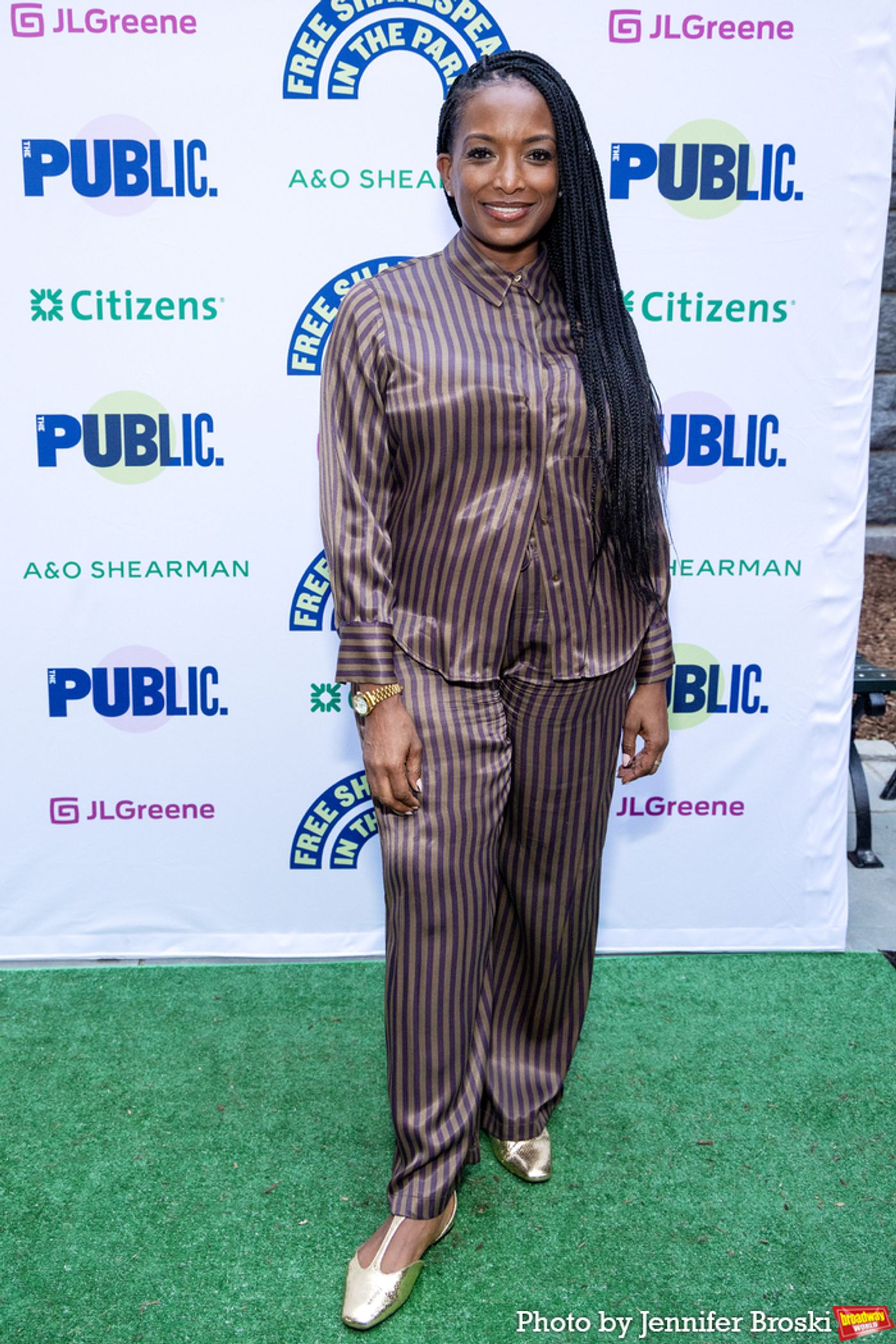 Photos: Stars Walk the Red Carpet for Opening Night of TWELFTH NIGHT  Image