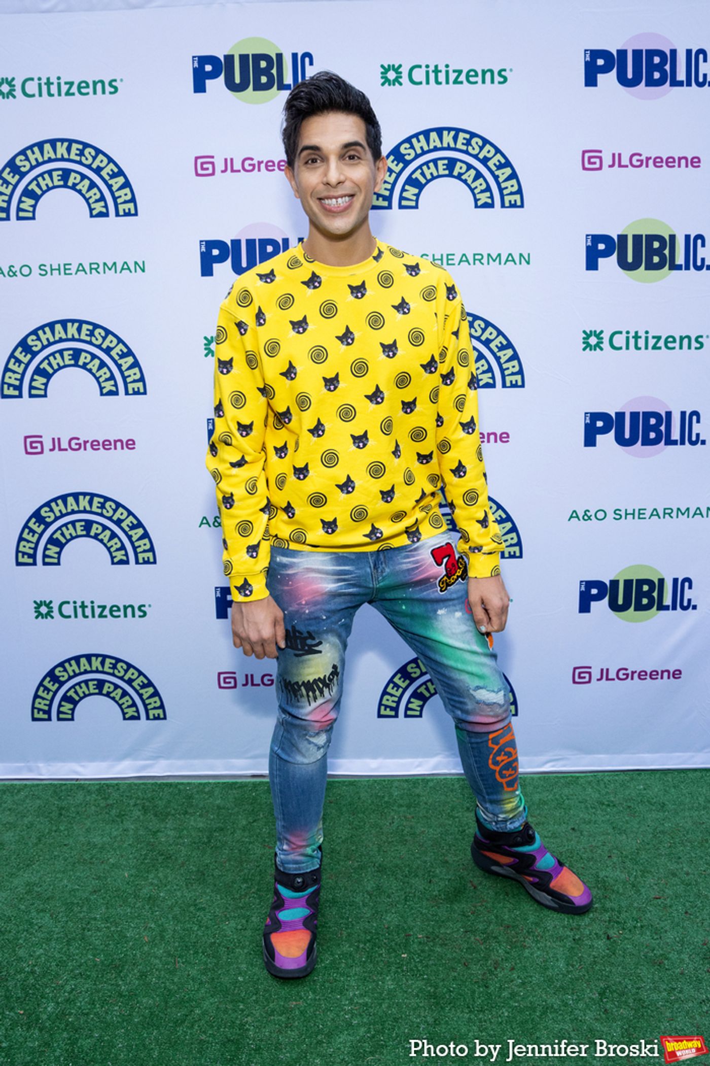 Photos: Stars Walk the Red Carpet for Opening Night of TWELFTH NIGHT  Image