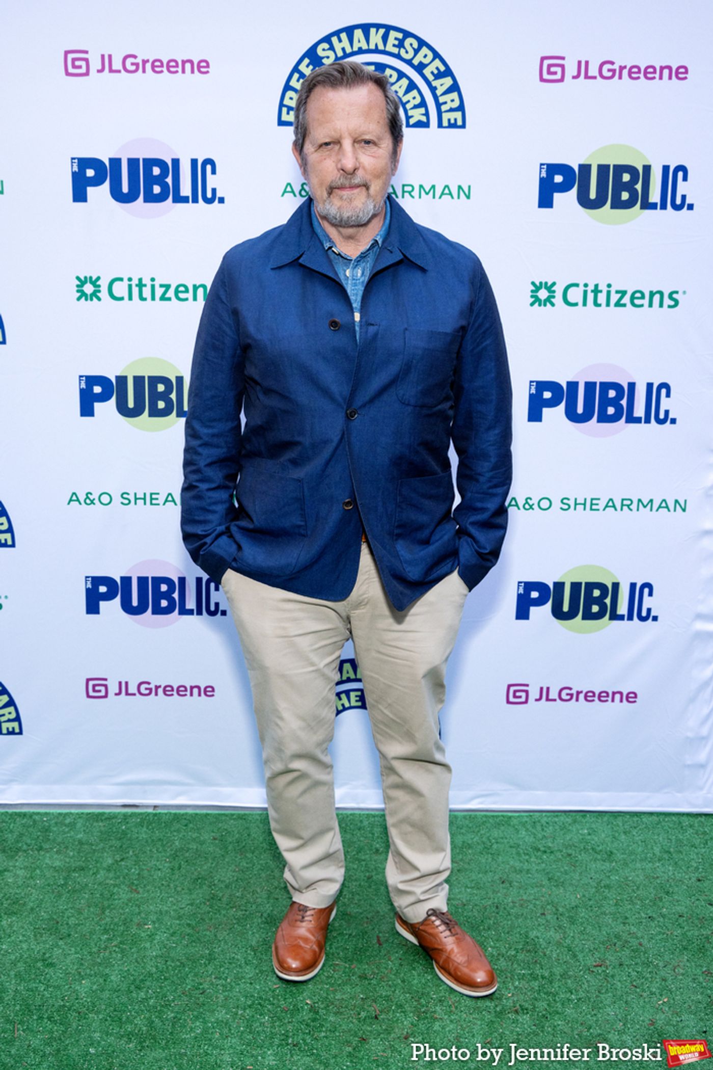 Photos: Stars Walk the Red Carpet for Opening Night of TWELFTH NIGHT  Image