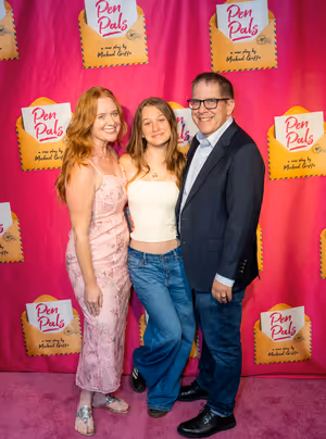 Lisa Dozier Shacket, Maddie King and Mark Shacket @ BroadwayWorld Lisa Dozier Shacket, Maddie King and Mark Shacket Photo