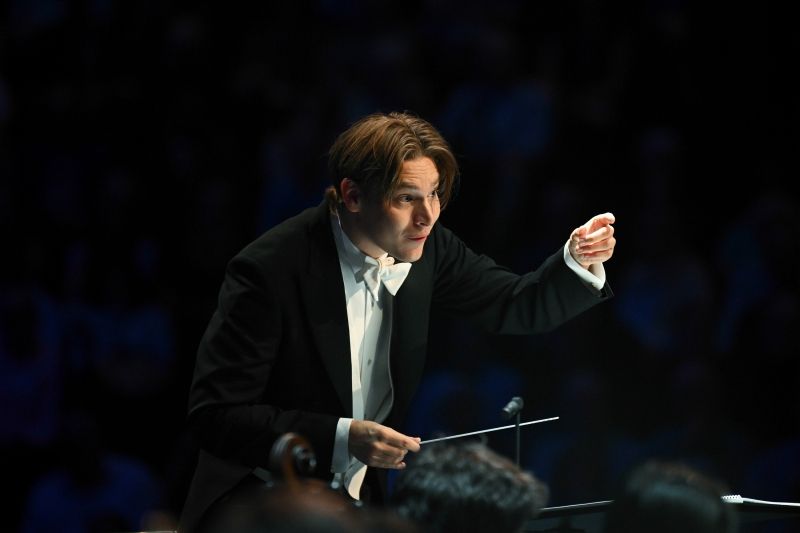 Review: BBC PROMS: MÄKELÄ CONDUCTS MAHLER’S FIFTH, Royal Albert Hall  Image