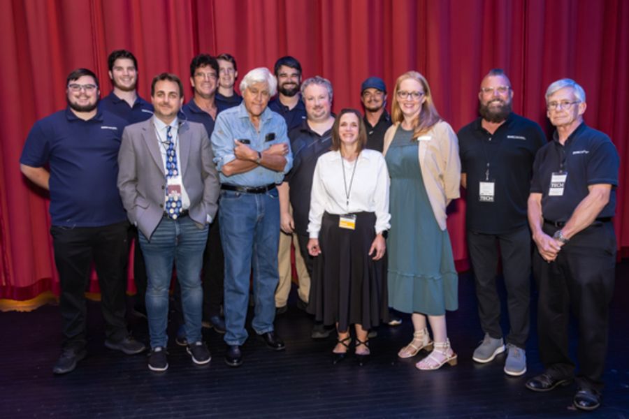 Photos: Jay Leno Arrives at Mount Vernon Arts Consortium Image