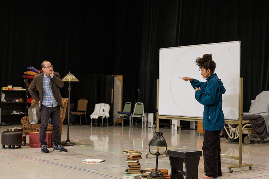 Photos: MR. WOLF In Rehearsal at Steppenwolf Theatre  Image