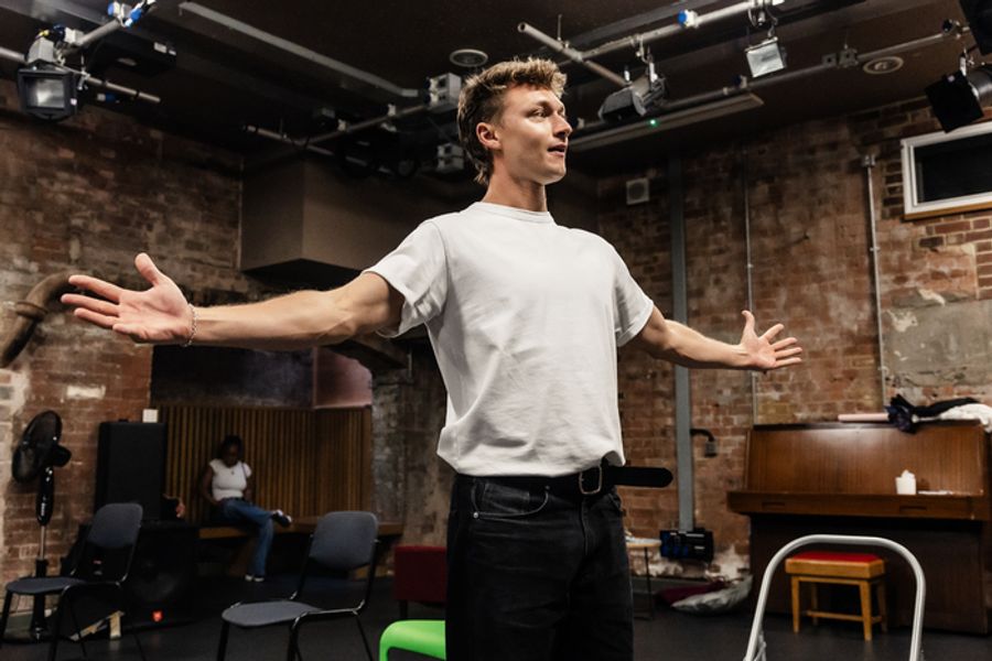 Photos: INVASIVE SPECIES In Rehearsal At King's Head Theatre Image