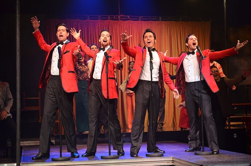 JERSEY BOYS: A Brilliant Musical that Revives the Phenomenon Four Seasons with Freshness and Style  Image