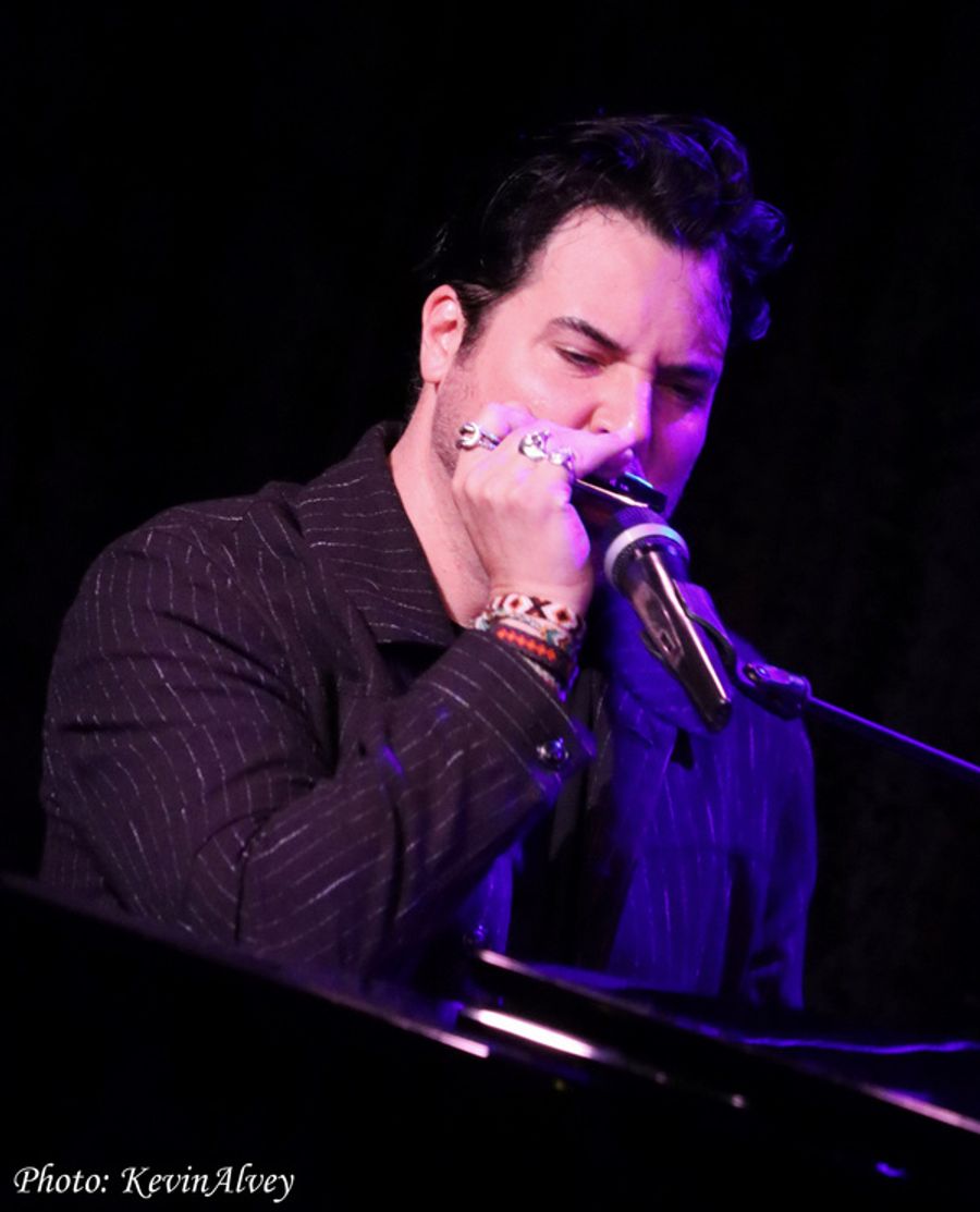 Photos: Frankie Moreno Makes NYC Club Debut At Birdland Image