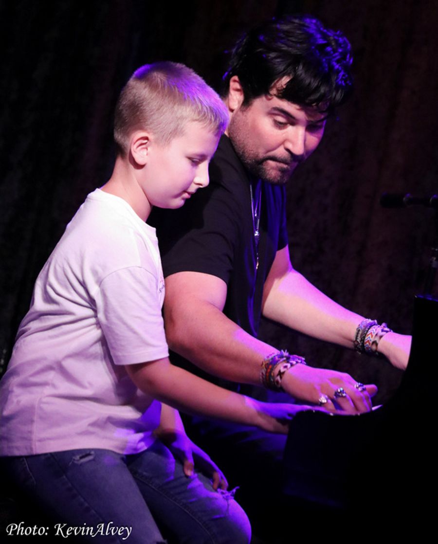 Photos: Frankie Moreno Makes NYC Club Debut At Birdland Image