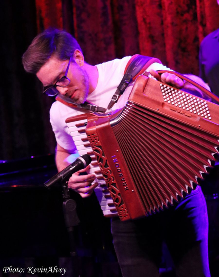 Photos: Frankie Moreno Makes NYC Club Debut At Birdland Image